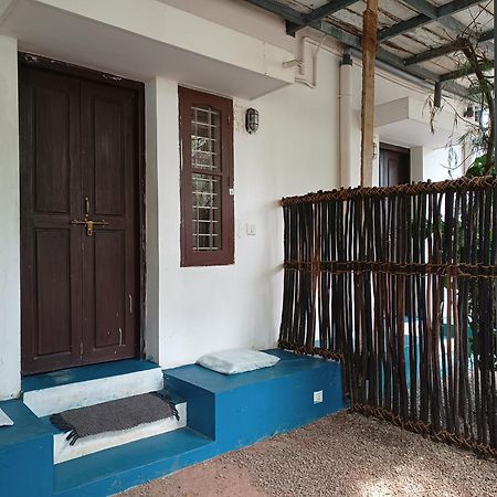 Calaila Hostel Varkala Bagian luar foto