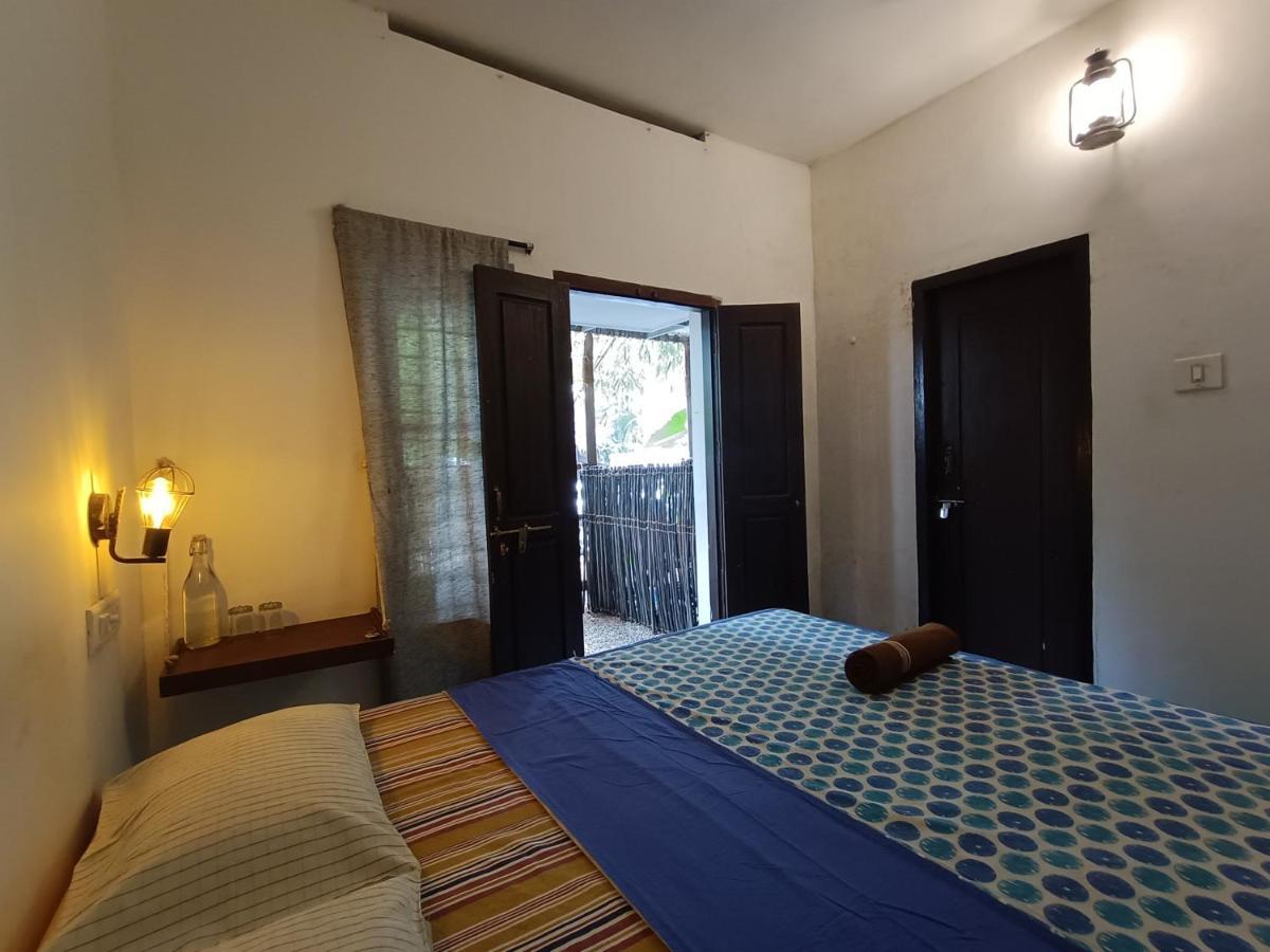 Calaila Hostel Varkala Bagian luar foto