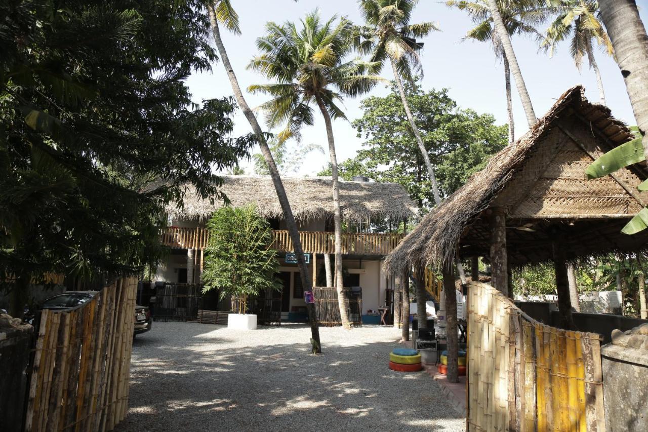 Calaila Hostel Varkala Bagian luar foto